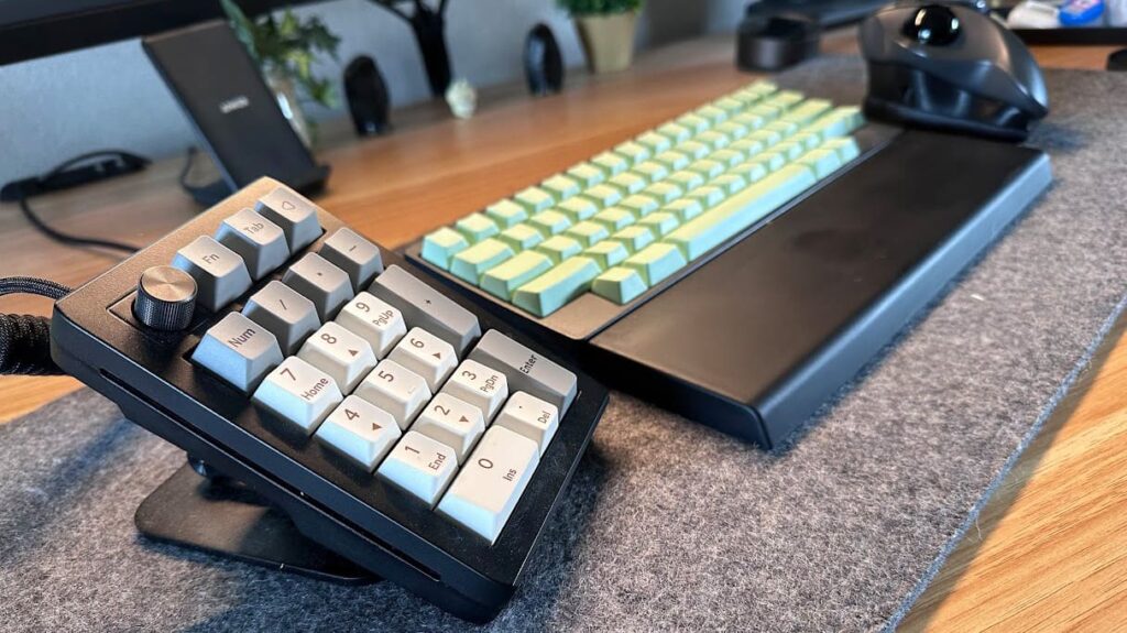 EPOMAKER EK21 VIAとHHKB